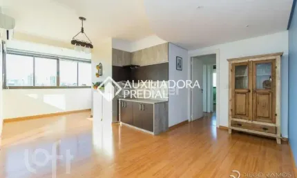 Apartamento com 2 quartos à venda na Rua Roque Calage, 566, Passo da Areia, Porto Alegre, 67 m2 por R$ 570.000