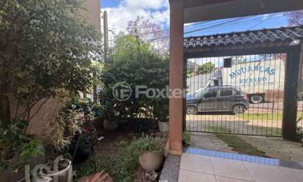 Casa com 3 quartos à venda na Rua Sylvio Torres, 82, Morro Santana, Porto Alegre, 141 m2 por R$ 570.000