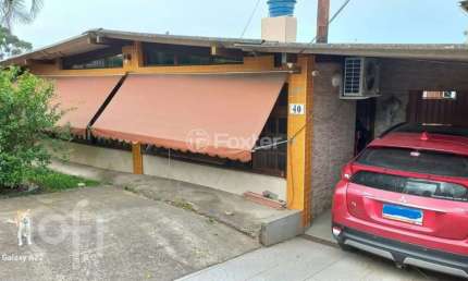Casa com 3 quartos à venda na Rua Vicenta Maria, 40, Rubem Berta, Porto Alegre, 200 m2 por R$ 640.000