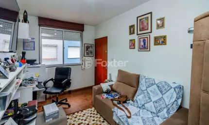 Apartamento com 2 quartos à venda na Rua Guilherme Schell, 620, Santo Antônio, Porto Alegre, 53 m2 por R$ 223.450