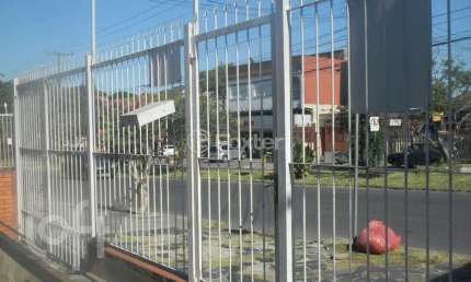 Casa com 3 quartos à venda na Avenida Alberto Pasqualini, 505, Jardim Itu Sabará, Porto Alegre, 300 m2 por R$ 564.000