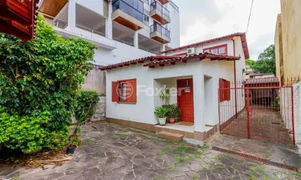 Casa comercial com 1 sala à venda na Rua Humberto de Campos, 155, Santo Antônio, Porto Alegre, 183 m2 por R$ 509.000