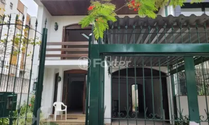 Casa com 5 quartos à venda na Rua Felipe de Oliveira, 596, Petrópolis, Porto Alegre, 400 m2 por R$ 1.990.000