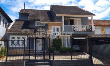Casa com 3 quartos à venda na Rua Itaqui, 408, Parque da Matriz, Cachoeirinha, 248 m2 por R$ 780.000