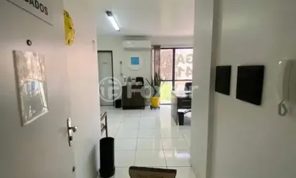 Sala comercial com 1 sala à venda na Rua Marcílio Dias, 1261, Centro, Novo Hamburgo, 32 m2 por R$ 190.000