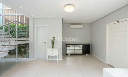 Casa em condomínio fechado com 3 quartos à venda na Avenida Juca Batista, 8000, Chapéu do Sol, Porto Alegre, 261 m2 por R$ 1.805.000