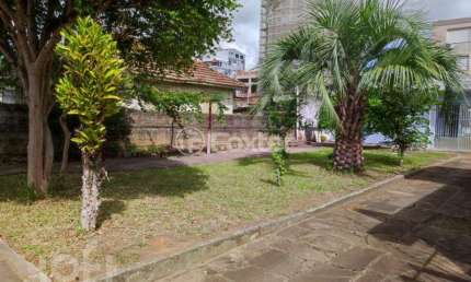 Casa com 2 quartos à venda na Rua Alberto Silva, 945, Vila Ipiranga, Porto Alegre, 100 m2 por R$ 585.000