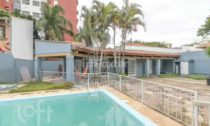 Casa com 5 quartos à venda na Rua Portugal, 246, São João, Porto Alegre, 484 m2 por R$ 2.300.000