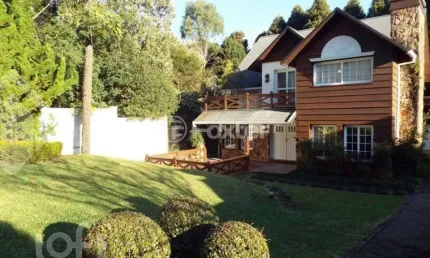 Casa com 5 quartos à venda na Rua Luís Gali, 471, Parque das Hortênsias, Canela, 265 m2 por R$ 2.800.000
