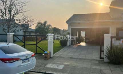 Casa com 3 quartos à venda na undefined Rio das Contas, 1749, Centro, Xangri-Lá, 360 m2 por R$ 1.200.000