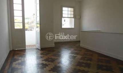 Casa com 2 quartos à venda na Avenida Doutor Carlos Barbosa, 1326, Medianeira, Porto Alegre, 63 m2 por R$ 258.000