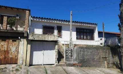 Casa com 3 quartos à venda na Rua Jóia, 280, Vila Nova, Porto Alegre, 200 m2 por R$ 280.000