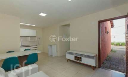 Casa em condomínio fechado com 2 quartos à venda na Rua B, 376, Olaria, Canoas, 55 m2 por R$ 280.000