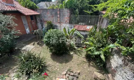 Casa com 4 quartos à venda na Rua Doutor Fernando Ortiz Schneider, 11, Partenon, Porto Alegre, 257 m2 por R$ 819.000