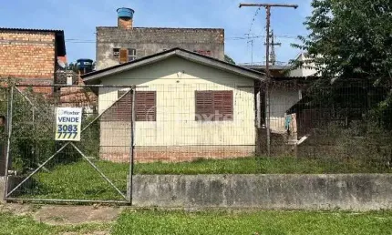 Casa com 2 quartos à venda na Rua Doutor Luiz Bastos do Prado, 2874, Centro, Gravataí, 207 m2 por R$ 220.000