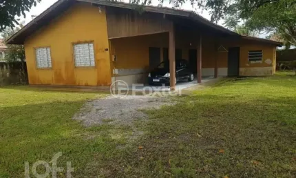 Casa com 5 quartos à venda na Rua Morumbi, 173, Enseada de Brito, Palhoça, 140 m2 por R$ 690.000