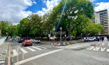 Apartamento com 3 quartos à venda na Rua Duque de Caxias, 910, Centro Histórico, Porto Alegre, 125 m2 por R$ 850.000