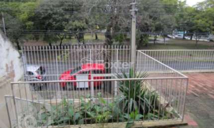 Casa com 3 quartos à venda na Praça Jayme Telles, 51, Santana, Porto Alegre, 420 m2 por R$ 720.000