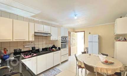 Casa com 4 quartos à venda na Rua João Palma da Silva, 70, Espírito Santo, Porto Alegre, 202 m2 por R$ 725.000