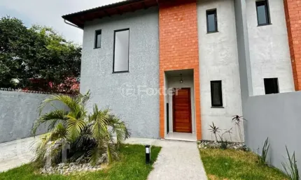 Casa com 2 quartos à venda na Servidão Rosalina Amélia dos Santos, 675, São João do Rio Vermelho, Florianópolis, 180 m2 por R$ 460.000
