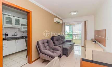 Apartamento com 2 quartos à venda na Avenida da Cavalhada, 3156, Cavalhada, Porto Alegre, 61 m2 por R$ 290.000