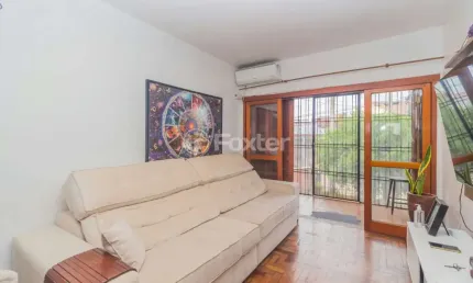 Casa com 3 quartos à venda na Rua José Carlos de Souza Lobo, 52, Parque Santa Fé, Porto Alegre, 114 m2 por R$ 440.000