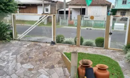 Casa com 4 quartos à venda na Rua Mem de Sá, 550, Nossa Senhora das Graças, Canoas, 166 m2 por R$ 795.000