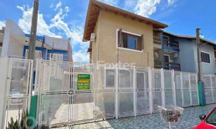 Casa com 3 quartos à venda na Rua Romano Rolando Botin, 146, Hípica, Porto Alegre, 200 m2 por R$ 550.000
