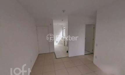 Apartamento com 2 quartos à venda na Avenida Família Gonçalves Carneiro, 441, Cavalhada, Porto Alegre, 48 m2 por R$ 170.000