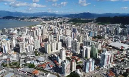 Apartamento com 3 quartos à venda na Avenida Presidente Nereu Ramos, 1039, Campinas, São José, 134 m2 por R$ 1.379.000