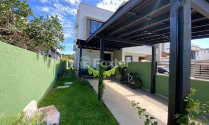Casa com 2 quartos à venda na Avenida das Constelações, 800, São João do Rio Vermelho, Florianópolis, 96 m2 por R$ 690.000