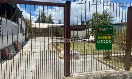 Casa com 2 quartos à venda na Rua Cilon Rosa, 185, Vila Eunice Velha, Cachoeirinha, 45 m2 por R$ 280.000