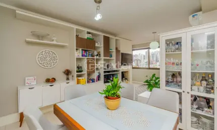 Apartamento com 3 quartos à venda na Avenida Alegrete, 2, Petrópolis, Porto Alegre, 102 m2 por R$ 865.000