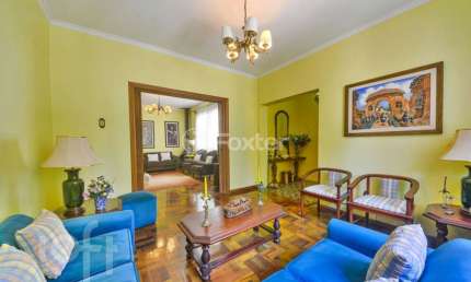Casa com 3 quartos à venda na Avenida Pirapó, 131, Petrópolis, Porto Alegre, 230 m2 por R$ 1.590.000