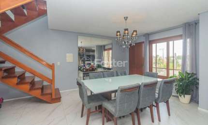 Casa com 3 quartos à venda na Rua Antonio Delapieve, 180, Mário Quintana, Porto Alegre, 172 m2 por R$ 799.000
