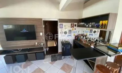 Casa com 5 quartos à venda na Rua Doutor Manoel José Lopes Fernandez, 149, Coronel Aparício Borges, Porto Alegre, 170 m2 por R$ 375.000