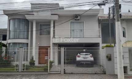 Casa com 3 quartos à venda na Rua Antônio Adão Dias, 389, São Judas, Itajaí, 169 m2 por R$ 1.750.000