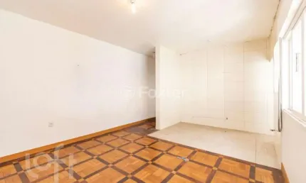 Apartamento com 2 quartos à venda na rua silva só, 121, santa cecília, porto alegre, 68 m2 por r$ 240.000
