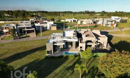 Casa em condomínio fechado com 4 quartos à venda na Rua Manoel Quadros, 1, Centro, Capão da Canoa, 220 m2 por R$ 1.970.000