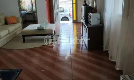 Casa com 3 quartos à venda na Rua Martim Minaberry, 395, Partenon, Porto Alegre, 335 m2 por R$ 420.000