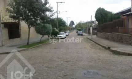 Casa com 4 quartos à venda na Rua Jacundá, 638, Guarujá, Porto Alegre, 480 m2 por R$ 650.000