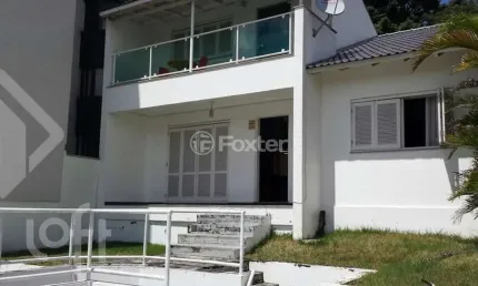 Casa com 2 quartos à venda na Rua Teixeira de Carvalho, 259, Medianeira, Porto Alegre, 260 m2 por R$ 1.110.000
