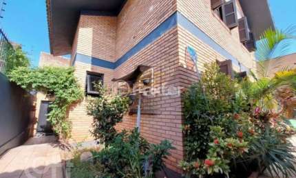 Casa com 3 quartos à venda na Rua Bento Tavares da Silva, 48, Cristo Rei, São Leopoldo, 223 m2 por R$ 690.000