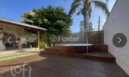 Casa com 3 quartos à venda na Rua Santa Isabel, 98, Barreiros, São José, 197 m2 por R$ 1.400.000