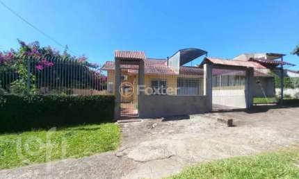 Casa com 3 quartos à venda na Rua Comendador Eduardo Secco, 36, Jardim Carvalho, Porto Alegre, 80 m2 por R$ 480.000