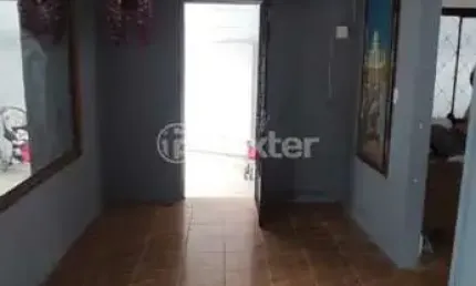 Casa com 2 quartos à venda na Avenida Faria Lobato, 58, Sarandi, Porto Alegre, 300 m2 por R$ 300.000