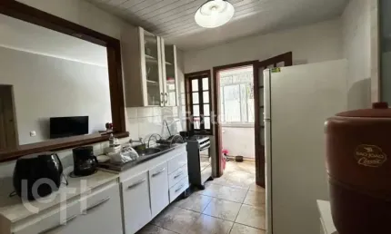 Apartamento com 2 quartos à venda na Avenida Teresópolis, 2550, Teresópolis, Porto Alegre, 67 m2 por R$ 240.000
