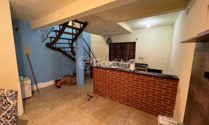 Casa com 3 quartos à venda na Rua Sol Nascente, 65, Lomba do Pinheiro, Porto Alegre, 173 m2 por R$ 275.500