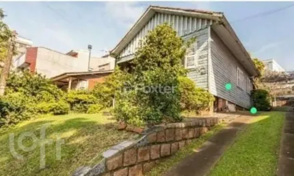 Casa com 2 quartos à venda na rua javari, 110, cristo redentor, porto alegre, 451 m2 por r$ 435.000