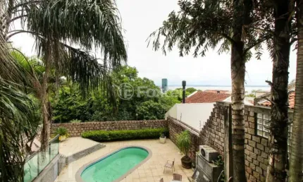 Casa com 4 quartos à venda na Avenida Cai, 337, Cristal, Porto Alegre, 510 m2 por R$ 1.800.000